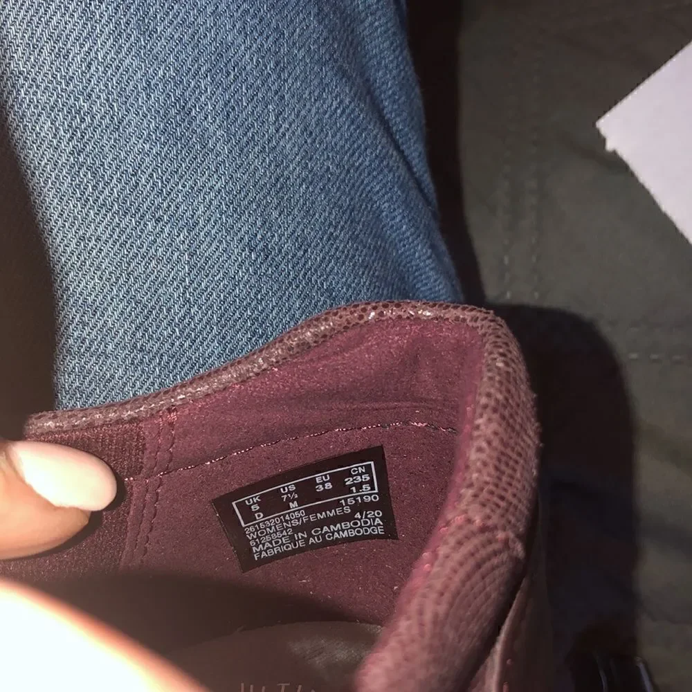 Clarks Collection Kayleigh Sail Leather Slip-On Shoes 7.5 Burgundy Suede